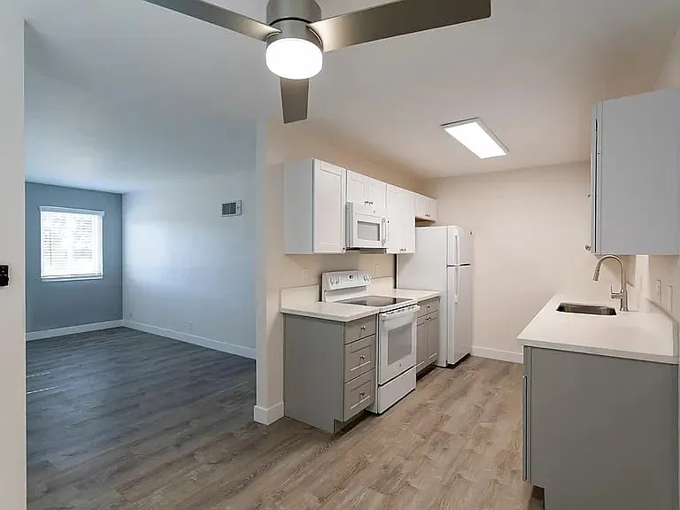9719 Riverview Ave #4 — Photo 20