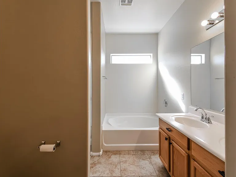 3761 W Eastman Ct — Photo 11