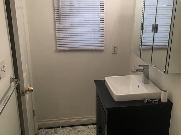 4th image of 640 Elm Ave APT 2