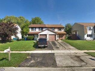 2074 Windward Ln, Hanover Park, IL