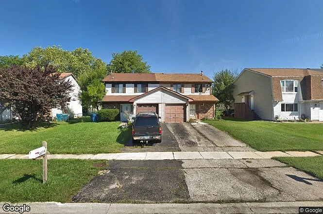 2074 Windward Ln photo 1