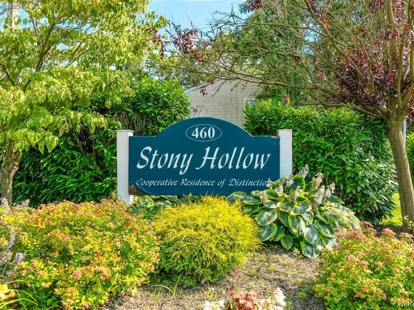 460 Old Town Road #24E, Port Jefferson Station, NY 11776