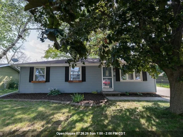 1085 Cumberland Trl, Oshkosh, WI 54904