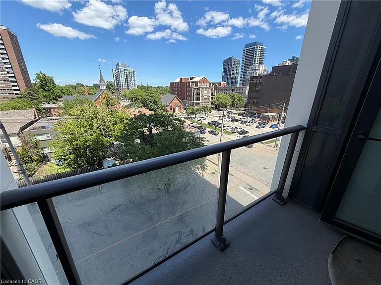 2007 James St #403 — Photo 10