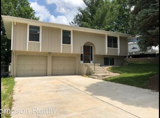 13510 Grissom St, Omaha, NE 68138