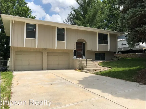 13510 Grissom St, Omaha, NE 68138