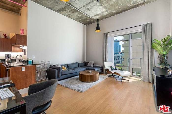 1st image of 645 W 9th St APT 728