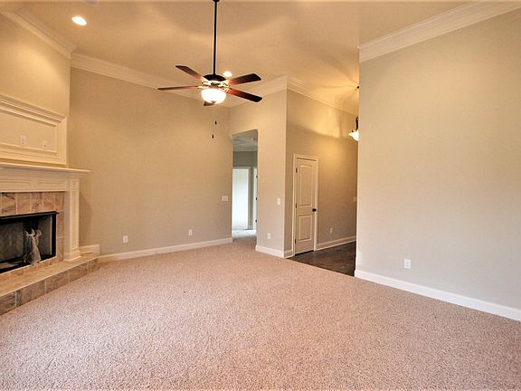 2nd image of 202 Monroe Way 251 #C-lot 251
