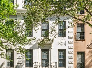 241 E 48th St, New York, NY 10017