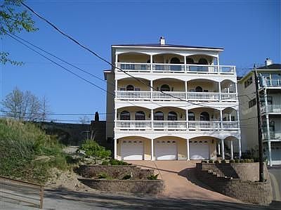 front facing Lake Michigan