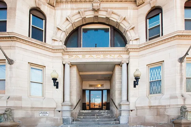 Pasadena Apartments