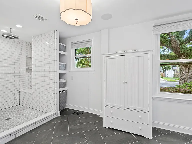 51 Stocker Dr — Photo 33