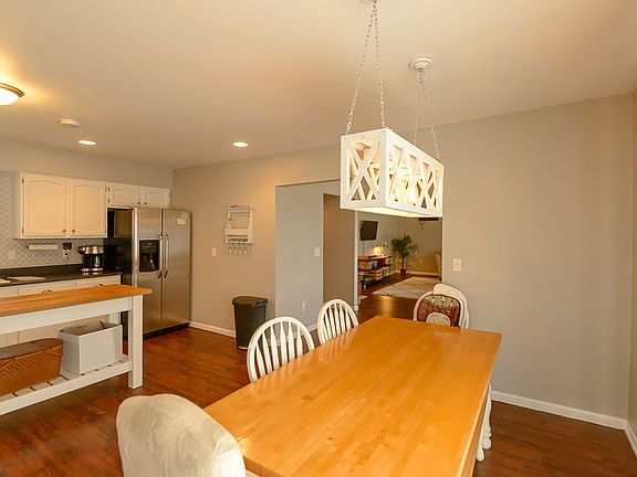 5th image of 8136 Morton Taylor Rd