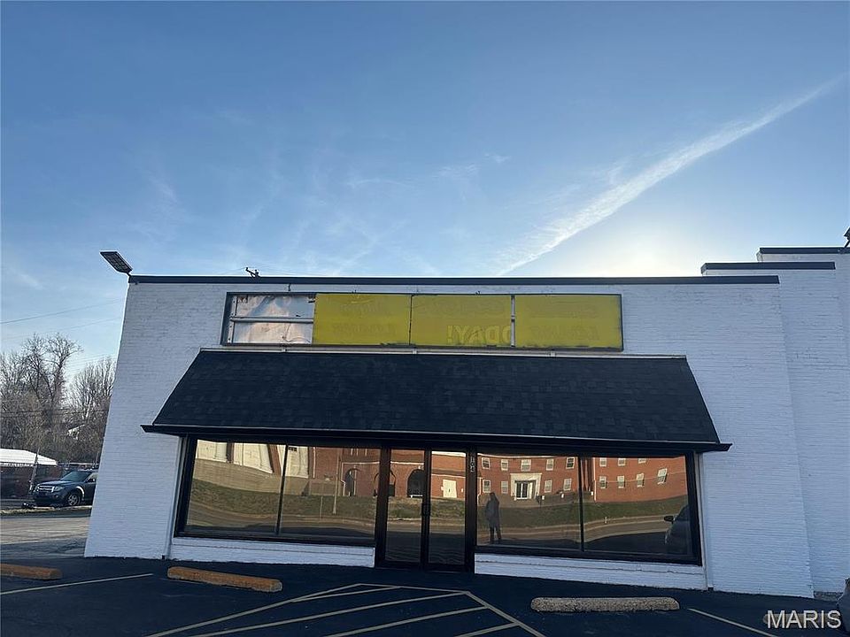 1st image of 104 N Truman Blvd