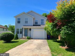 621 3rd St, Beverly, NJ 08010