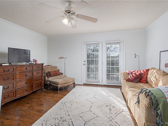 3rd image of 120 15th St E APT 413
