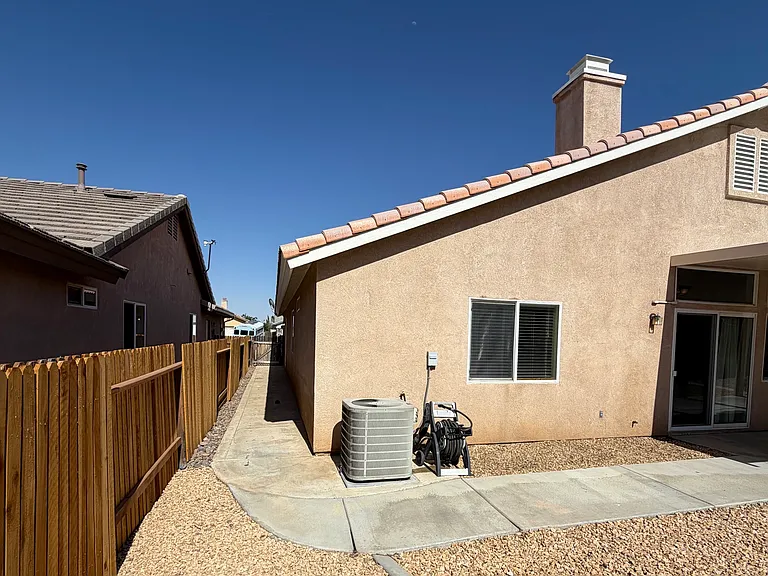 8938 Wedgewood Ct — Photo 21