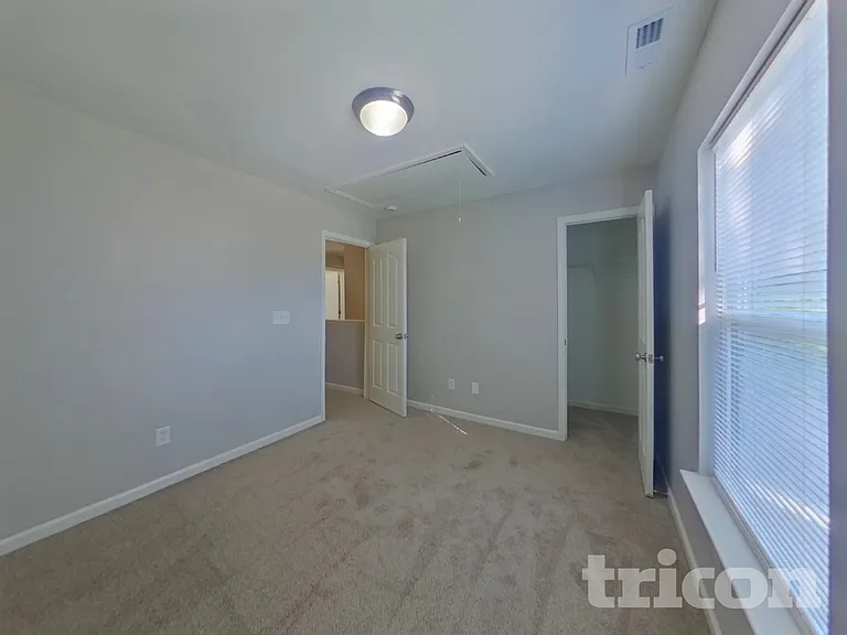 345 Hunslet Cir — Photo 17