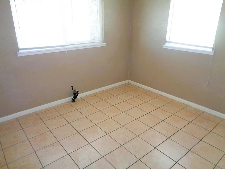 8724 Polaris St — Photo 14