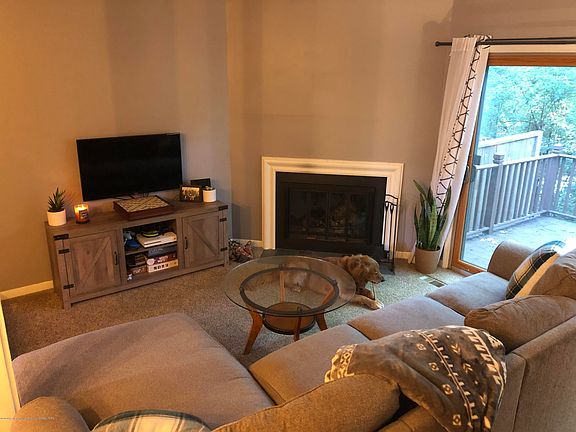 3rd image of 1838 E Burcham Dr