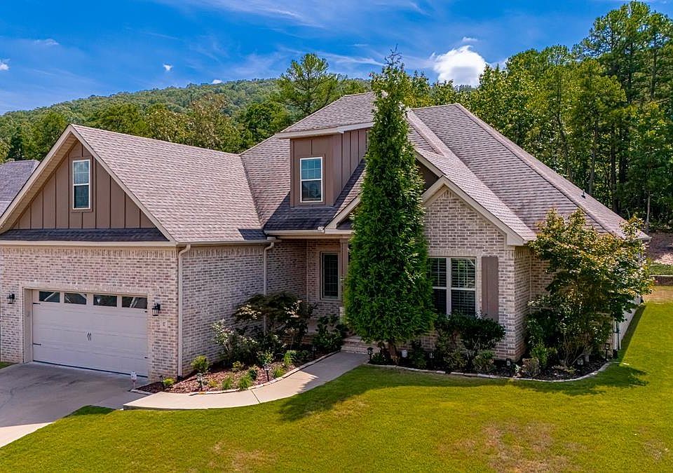 1st image of 17 Rosans Ct