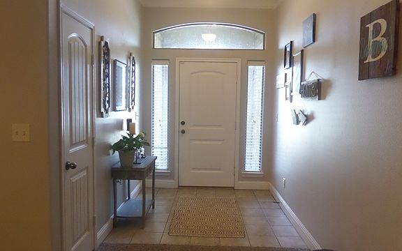 2nd image of 1001 Clemente Ct