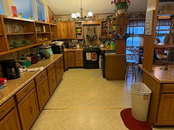 2nd image of 5035 Woodlawn Dr