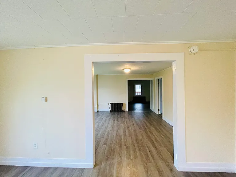 33 Follett St #B — Photo 30