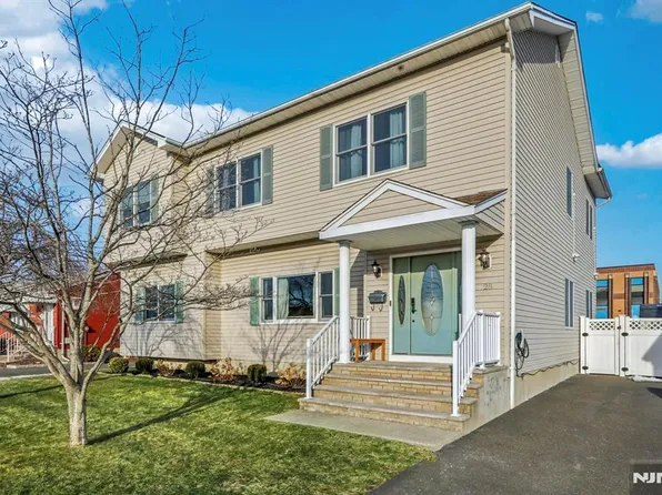 28 George St, Saddle Brook, NJ 07663