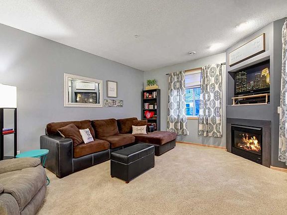 3rd image of 1766 Prescott Ct