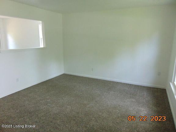 2nd image of 105 Valley View Dr