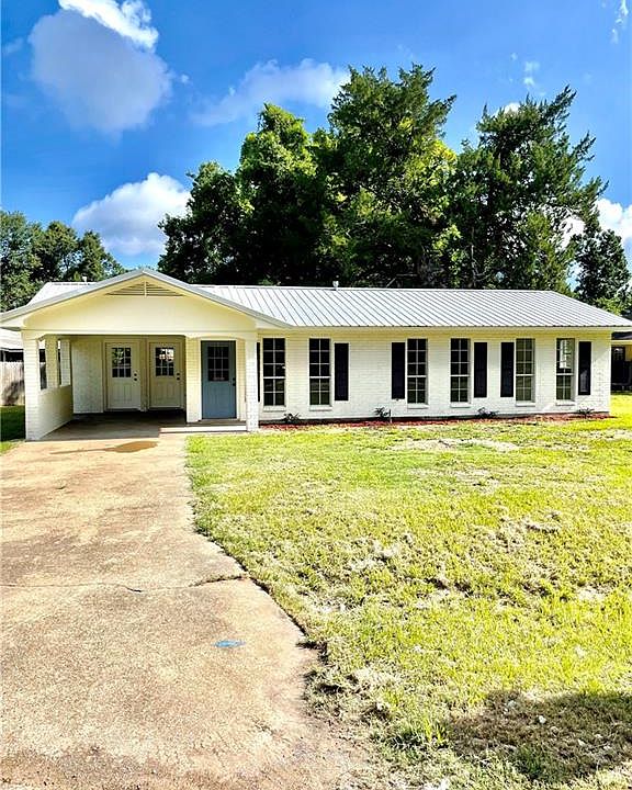 1st image of 709 N Deanna Dr