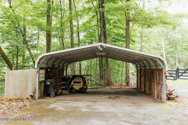 2nd image of 129 Otisville Road