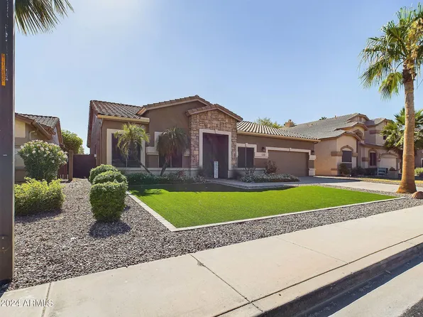 1560 S WESTERN SKIES Drive, Gilbert, AZ 85296