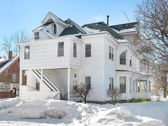 3rd image of 196 Mounds Blvd APT 6