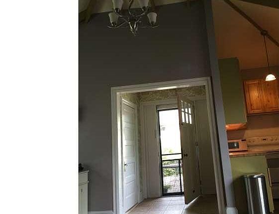 4th image of 1600 Mount Salem Ln