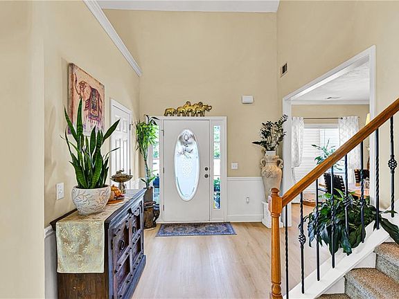 5th image of 65 Westridge Cir