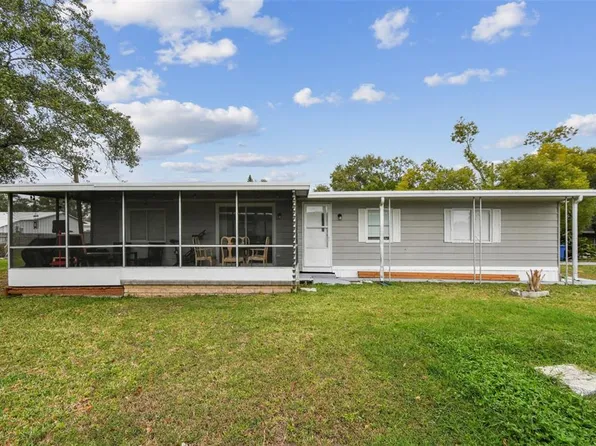 5111 Dacca Dr, Tampa, FL 33619