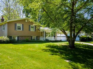 6014 E Shore Dr, Fort Wayne, IN 46835