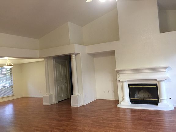 5th image of 3847 E Feemster Ave