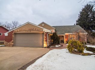 1423 Hickory Way, Racine, WI 53405