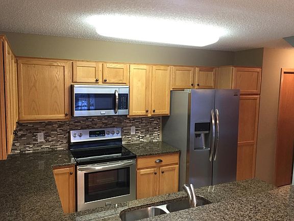 5th image of 356 Brickyard Dr