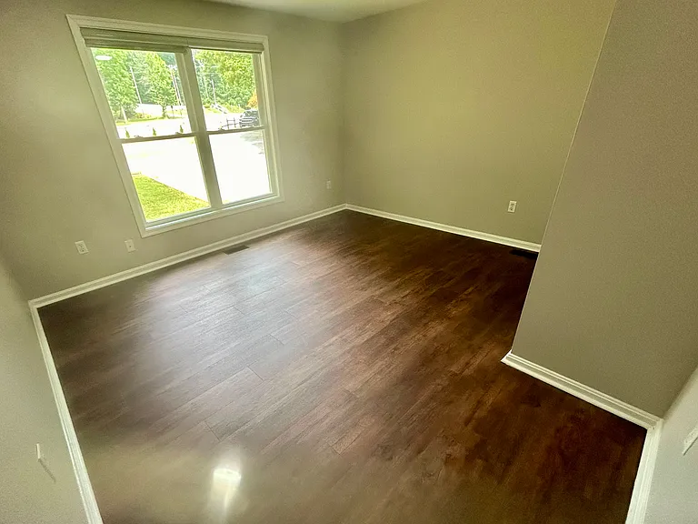 525 Clubhouse Dr — Photo 11