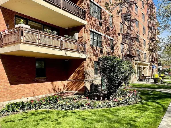153-25 88th St Unit 3J, Queens, NY 11414