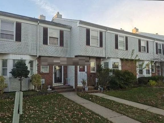 2nd image of 10 Begonia Ct