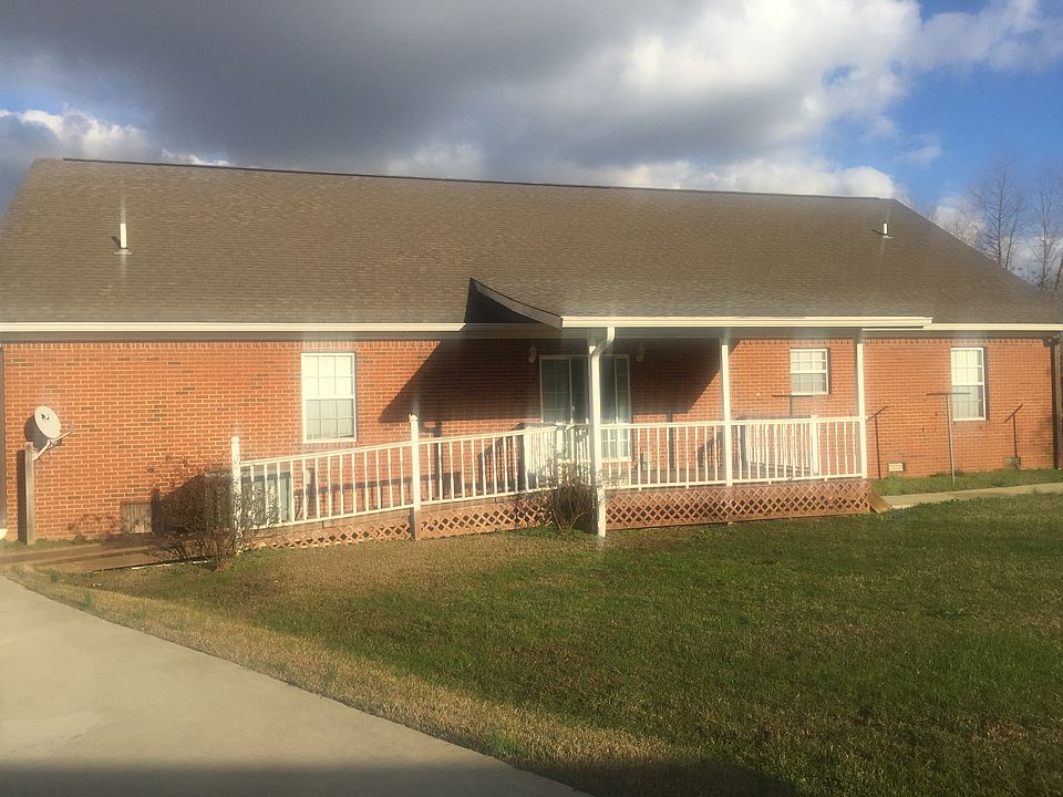 2nd image of 305 John Ave