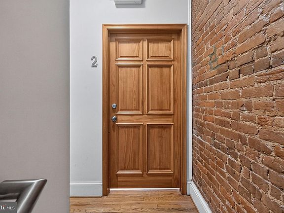 4th image of 922 N St NW APT 2