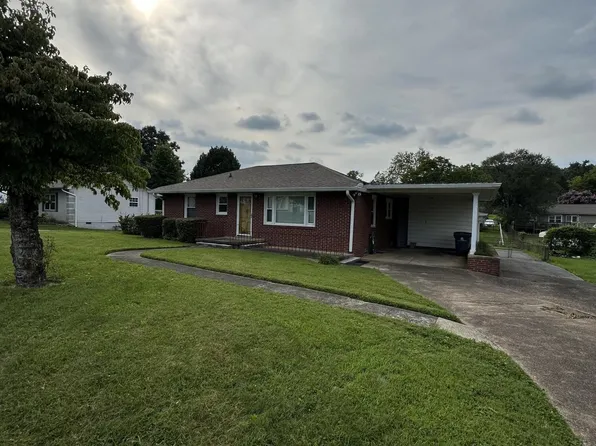 617 Centeroak Dr, Knoxville, TN 37920