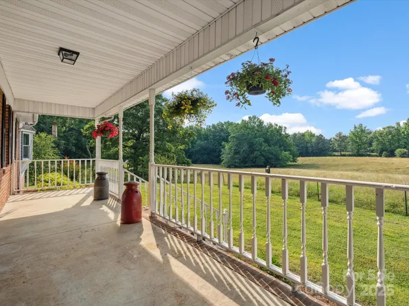 1238 Carl Allen Rd, Edgemoor, SC 29712