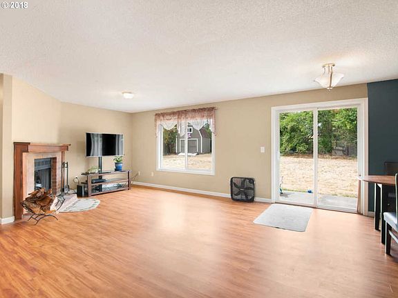 3rd image of 15406 SE 12th St